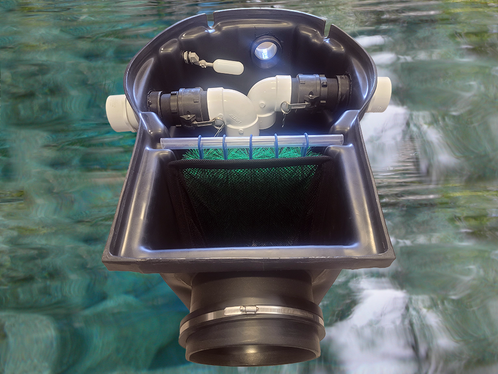 Pelican HydroClean™ Pond Skimmer using both left and right pump outlets